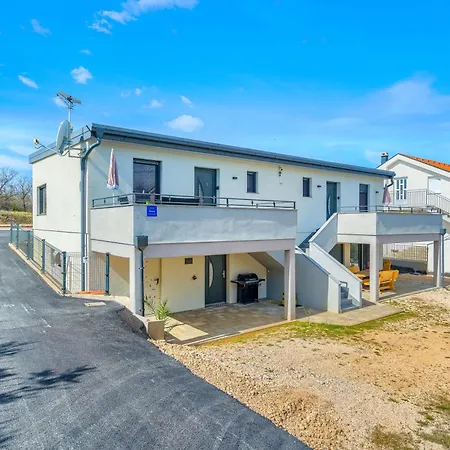 Apartment Ana 2 Posedarje